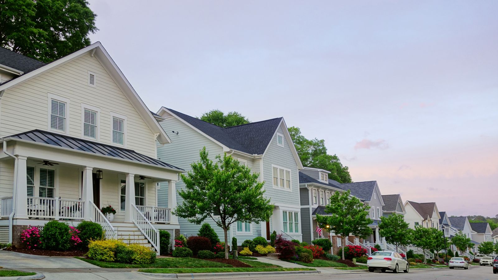 A street of homefronts typical of Denver CO area homes